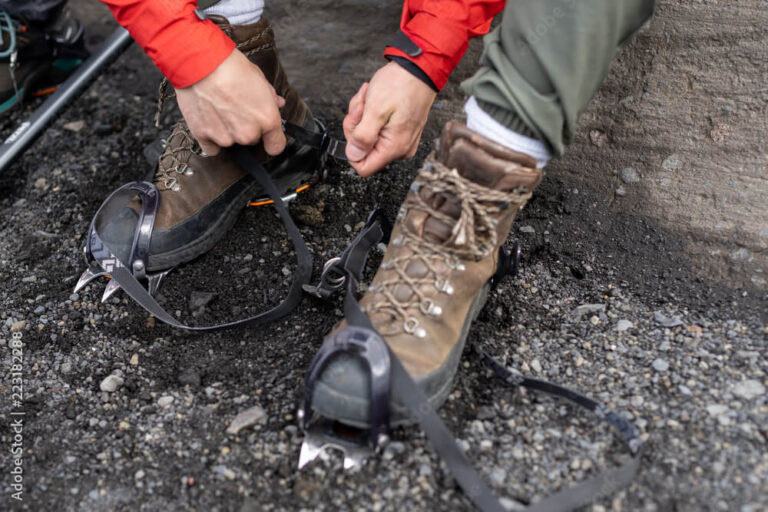 vibram hiking shoes